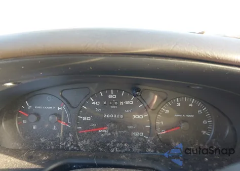 2001 Mercury Sable Gs from USA, damaged, VIN 1MEFM50U51A636129